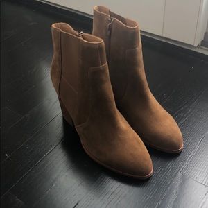 Camel suede booties Soludos
